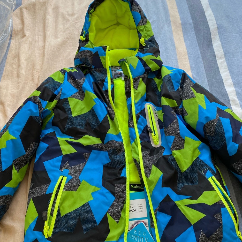 Snow suit